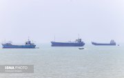 ESTRECHO DE ORMUZ, 19/06/2026.- La Autoridad del Golfo del Estrecho Pérsico (PGSA, por sus siglas en inglés), organismo creado por Irán para gestionar el tránsito por el estrecho de Ormuz, informó este viernes que los buques que quieran cruzar el paso deben seguir informando a la República Islámica y obtener permiso para ello. EFE/ Agencia Iraní ISNA  - SOLO USO EDITORIAL/SOLO DISPONIBLE PARA ILUSTRAR LA NOTICIA QUE ACOMPAÑA (CRÉDITO OBLIGATORIO) -