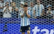 El delantero de Argentina Leo Messi tras fallar un penalti en el partido del Mundial 2026 entre Argentina y Austria, este lunes en Arlington, Texas.