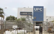 Un UPC visto desde afuera.