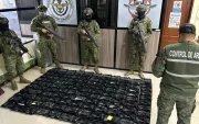 El Ejército Ecuatoriano ejecutó un operativo de control de armas en el sector Andrés de Vera, cantón Portoviejo.