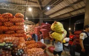 Una persona fue atacada en el área destinada a la venta de plátano verde, mientras se desarrollaban actividades comerciales habituales.