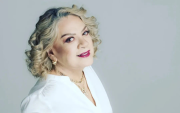 La artista ecuatoriana agradeció a quienes han marcado su carrera luego de recibir la nominación al Eugenio Espejo.