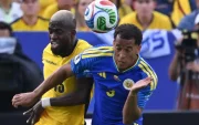 Enner Valencia (izq.), en el partido de Ecuador contra Curazao del Mundial 2026.