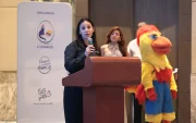 Diana Espín, directora ejecutiva de Conave, habla del Día Nacional del Pollo y de los olanes del sector.