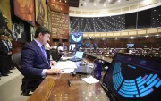 Esteban Torres es el jefe de la bancada oficialista y dirigió el debate sobre el caso Progen en el Pleno.
