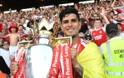 Piero Hincapié ganó la Premier League con Arsenal en la temporada 2025/2026.