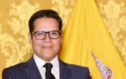 La operación financiera detrás de la adquisición de medios despierta dudas sobre supervisión y transparencia.