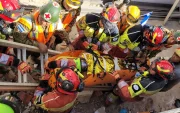 La mujer quedó atrapada bajo los escombros por más de 60 horas, en el sector de Playa Grande, en Venezuela.