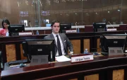 Esteban Torres convoca a la sesión 104 de la Asamblea Nacional como presidente encargado del Legislativo.