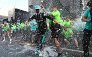 George Russell (Mercedes), celebra la victoria en el Gran Premio de Austria.