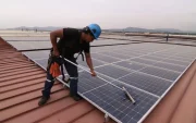 Los paneles solares se instalaron sobre los techos de Kubiec.