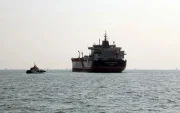Todavía hay tensión en el estrecho de Ormuz para que los buques transporten el petróleo.
