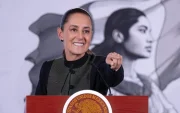 Tras las concentraciones masivas y los disturbios previos en el hotel de la selección ecuatoriana, la mandataria insistió en mantener el orden.