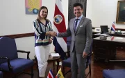 Costa Rica y Ecuador refuerzan lazos de cooperación en encuentro diplomático.