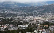 Tumbaco. Entre nueve parroquias del valle y Nayón, la población alcanza los 250.000 habitantes. Consideran que no se atienden sus necesidades en cuanto a obras y servicios básicos.