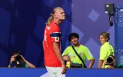 El noruego Erling Haaland celebra el gol del 0-1 durante el partido de octavos de final de la Copa Mundial de la FIFA 2026 entre Brasil y Noruega.