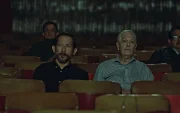 Alejandro Fajardo (izquierda) e Ignacio Donoso protagonizan la película ecuatoriana "Nosotros, mi papá y el perro", que se proyectará en el Festival de Cine de Guayaquil.