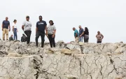 Los devastadores terremotos registrados en Venezuela han alterado geológicamente partes de la costa suroeste de la vecina isla de Trinidad, donde se ha elevado el terreno y han muerto cientos de animales marinos.