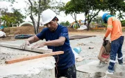 Se sembrarán 207 nuevos árboles para reforzar las áreas verdes del Parque Clemente Yerovi, actualmente en recontrucción.