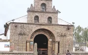 Guayaquil fue fundada en la sierra en 1534, muy cerca de donde hoy se encuentra la iglesia de Balbanera, en la provincia de Chimborazo.