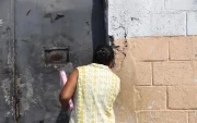 Padres de familia retiraron a sus hijos de la escuela tras las amenazas.