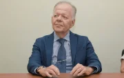 Xavier Zavala Egas es profesor de Derecho Penal y catedrático universitario. Fue presidente de la Corte Superior de Justicia del Guayas y  miembro de la Comisión Anticorrupción del Ecuador.