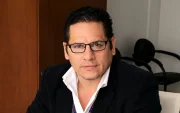 La bancada Revolución Ciudadana cuestionó el relevo del ministro de Salud dispuesto por el Gobierno.