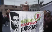 Seguidor del expresidente de Perú, Pedro Castillo, en Lima.