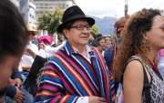 Armando Muyolema, rector de la Universidad Intercultural Amawtay Wasi, sostiene que la institución continuará con sus actividades pese a la crisis presupuestaria y la posibilidad de una intervención del CES.
