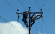 Técnicos de Celec trabajan para la continuidad del suministro y la reposición de infraestructura afectada.