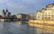 Vista de París, eje de la red urbana de frío que reemplaza al aire acondicionado en edificios emblemáticos.