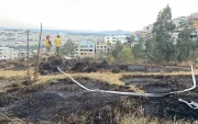 Una de las emergencia ocurrió en la Jaime Roldós, en el norte. Allí ocurrió un incendio forestal.