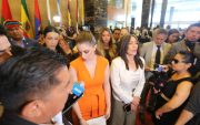 La bancada de la Revolución Ciudadana respaldó a Pabel Muñoz ante la sesión del Tribunal Contencioso Electoral por un caso de presunta violencia política de género.