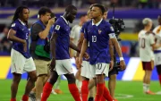 Kylian Mbappé (10) lamenta la derrota de Francia ante España, que pone a los galos en la disputa del tercer lugar ante Inglaterra.