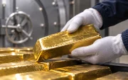 El BCE compra oro a mineros artesanales y de pequeña escala para fortalecer las reservas internacionales