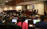 El Honorable Consejo Universitario de la Central, en una de las sesiones, dirigidas por vicerrectores.