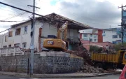 El inmueble patrimonial privado está en las calles Madrid y Tolosa, en el barrio La Floresta.