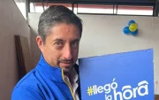Javier Orti, presidente del partido Avanza, durante un pronunciamiento sobre la decisión del Tribunal Contencioso Electoral.