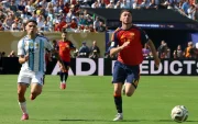 Mientras mirábamos las canchas, el mundo no se detuvo. Las guerras continuaron, las economías acumularon tensiones y América Latina tomó decisiones que marcarán su futuro.
