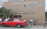 Área Externa del Hospital del Niño Dr. Francisco de Icaza Bustamante, donde se anunció la nueva compra de nusinersen tras denuncias por AME.
