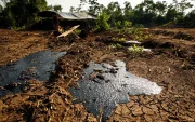 Una muestra de la contaminación que provocó Chevron en Ecuador.