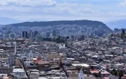 No hay zona de la capital que no esté amenazada, por la falla de Quito y por malas estructuras.