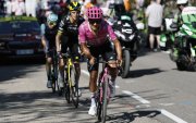 Richard Carapaz lidera la clasificación de la maillot de la montaña del Tour de Francia 2026.