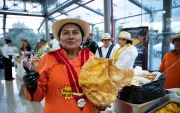 El Hueca Fest 2026 fue presentado en el Itchimbía y buscará un Récord Guinness con la venta de platos tradicionales ecuatorianos en Quito.