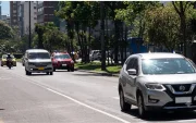 La Empresa de Obras Públicas anuncia plan de recuperación de la calzada en la avenida 12 de Octubre en Quito, durante agosto 2026