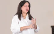 Mónica Luzárraga es abogada de profesión y busca llegar a la Alcaldía de Guayaquil, en las elecciones del próximo 29 de noviembre.