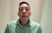 Imagen mejorada con IA: Cristian Zamora reapareció en redes con un mensaje aclarando sobre su estado de salud.