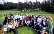 La Revolución Ciudadana cuestionó las restricciones durante recorridos de fiscalización en centros de salud públicos.