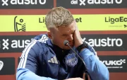 Cristian Nasuti, DT de Emelec, en a rueda de prensa tras caer ante Deportivo Cuenca.