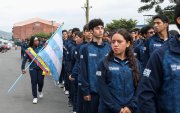 Iris Valencia, abanderada de Guayas, fue la encargada de cobijar este martes 28 de julio al equipo albiceleste como despedida, antes de los Juegos.